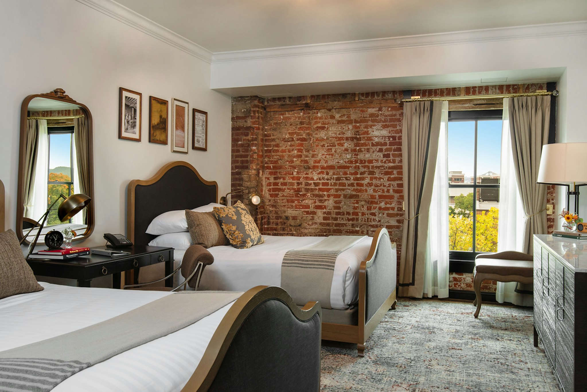 The Charmant Hotel 13/80