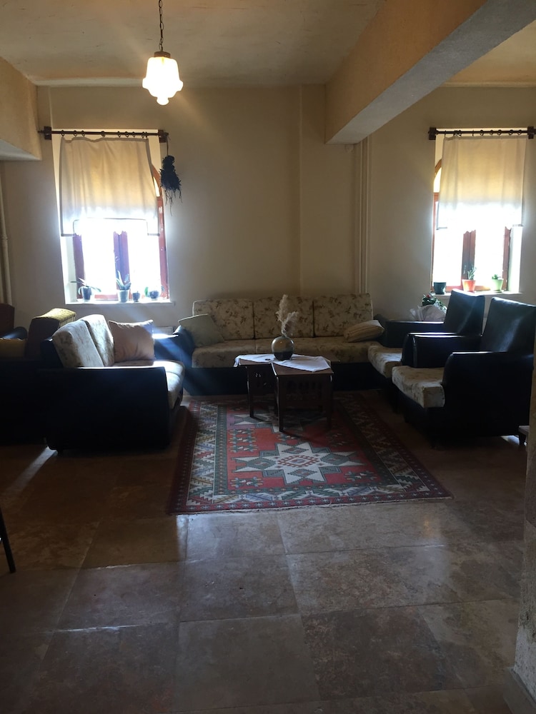 Hotel Ilhan 20/28