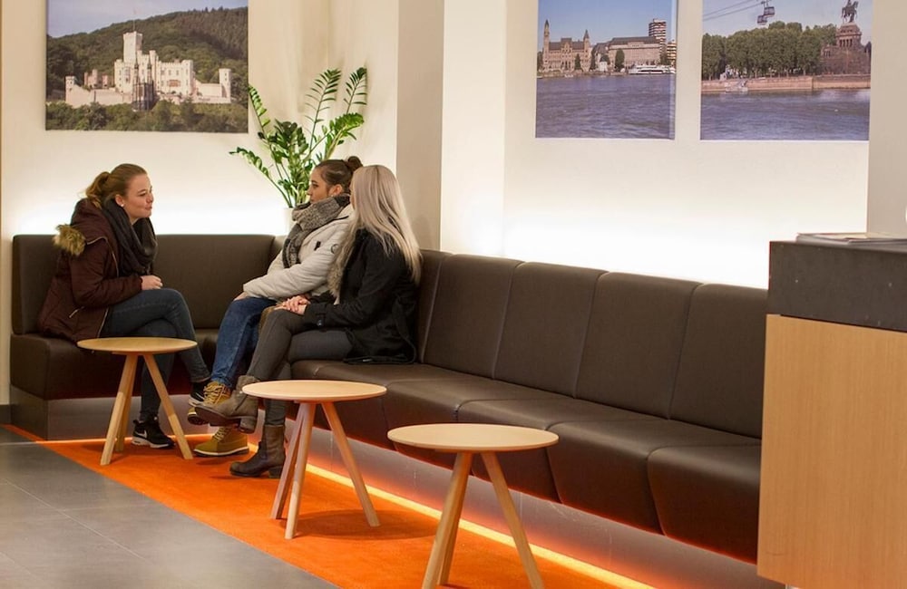 City Hotel Kurfurst Balduin 46/63