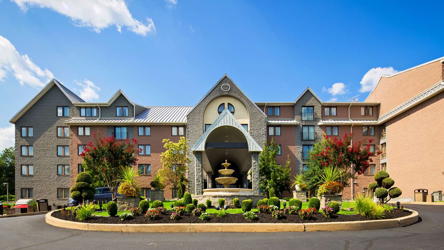 Best Western Plus Concordville Hotel 2/54