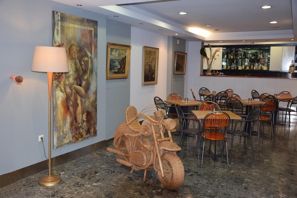 Diros Hotel 47/57