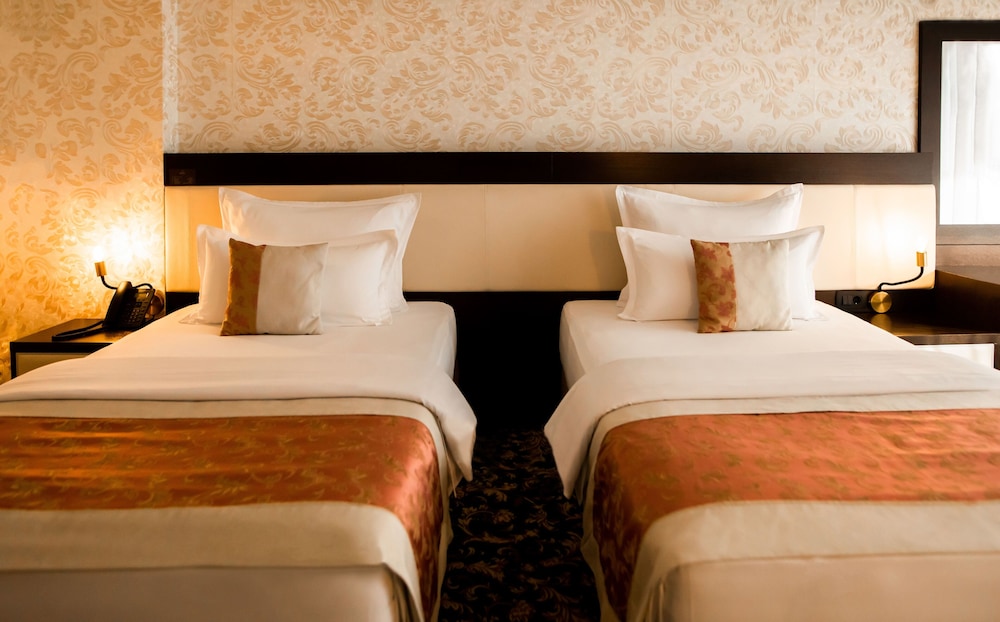Malak Regency Hotel 25/72