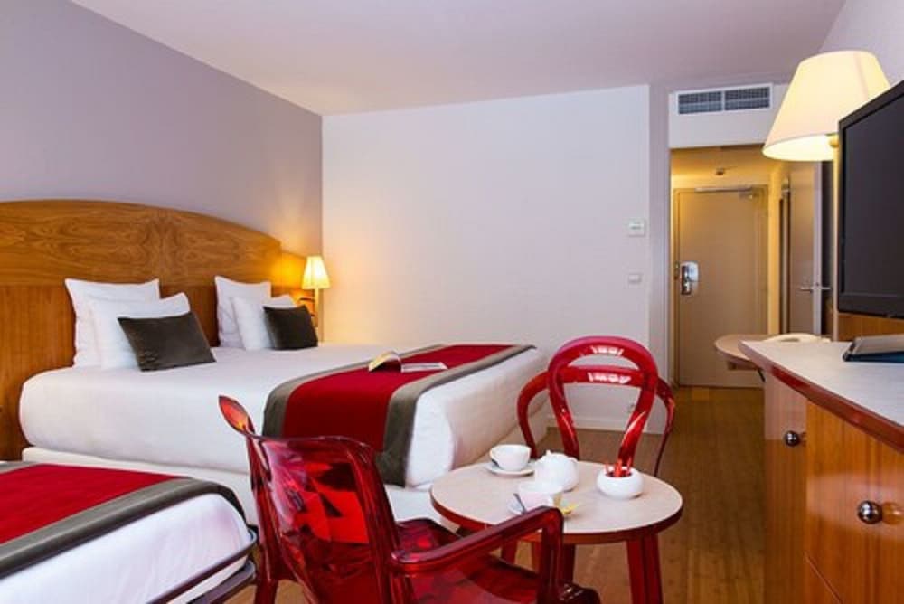 C Suites 24/56