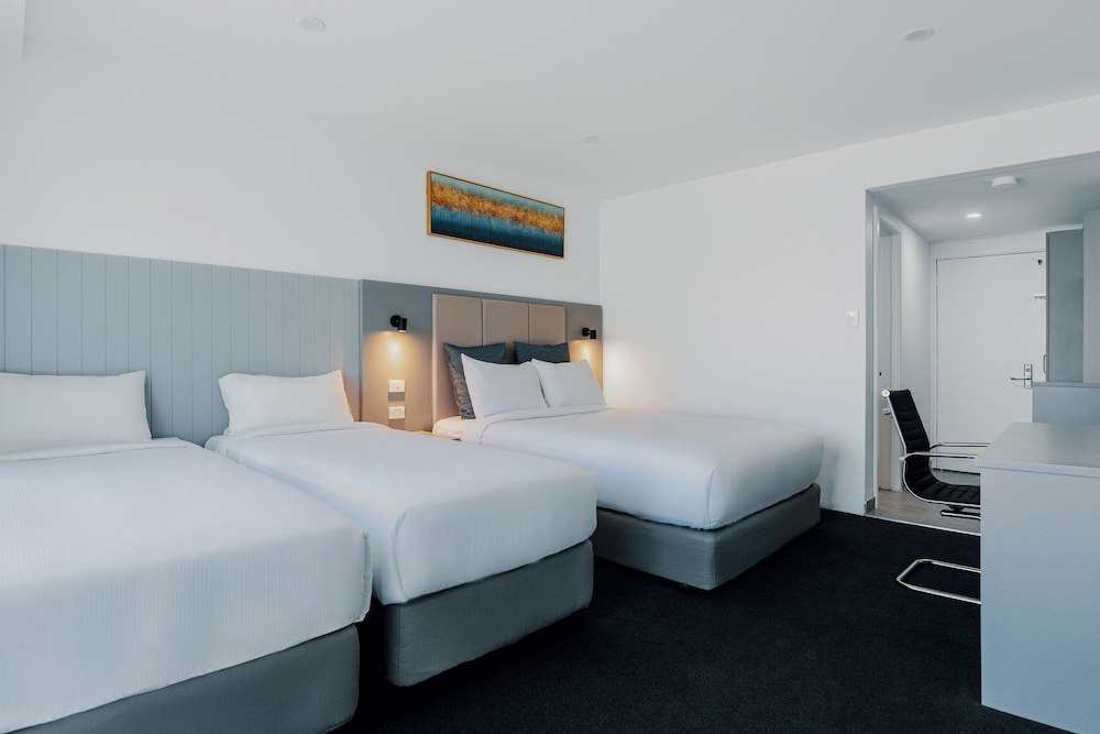 The Select Inn Ryde 25/65