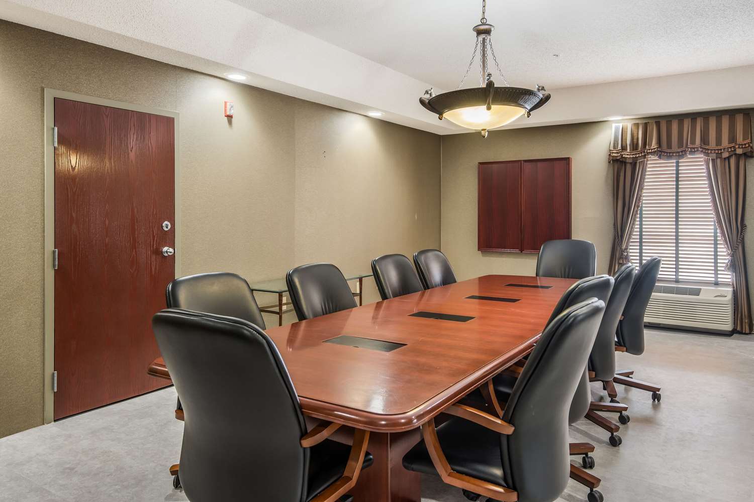 Quality Inn & Suites Quincy - Downtown 43/45