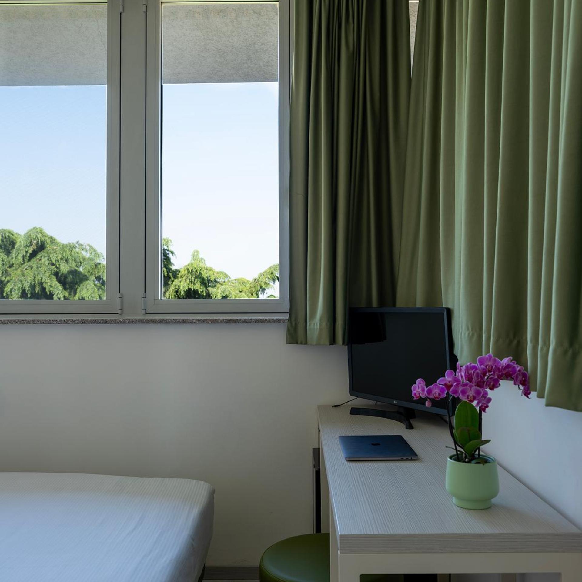 Hotel Embassy 28/51
