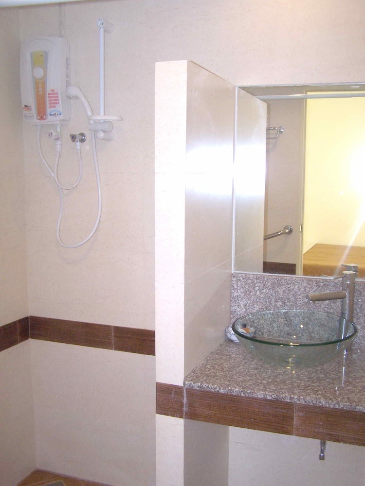 Bansabai Hostel 41/43