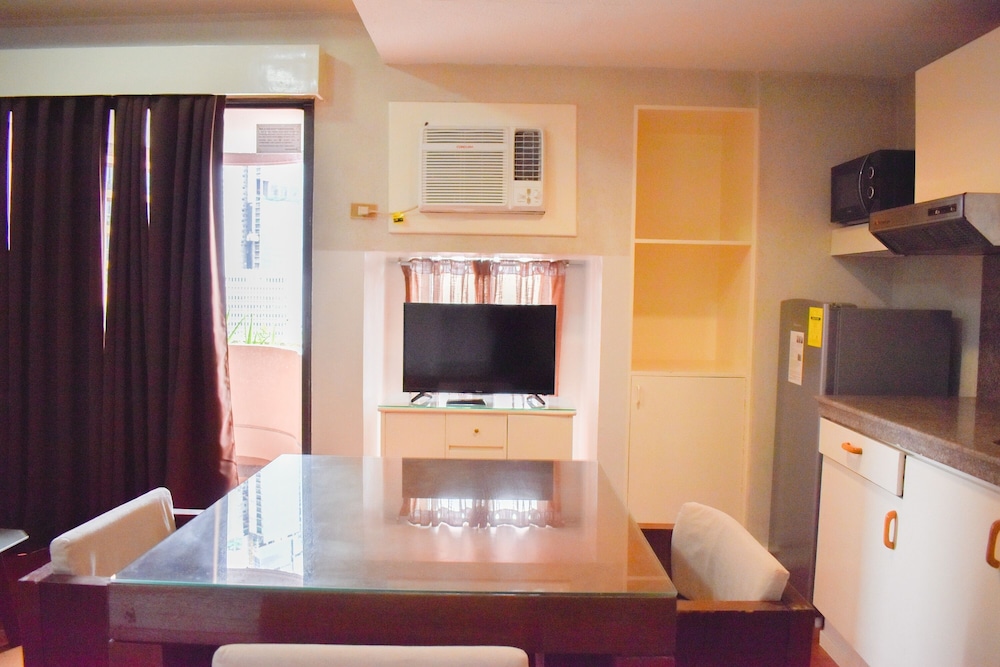Sunette Tower Suites Makati City Center 34/75