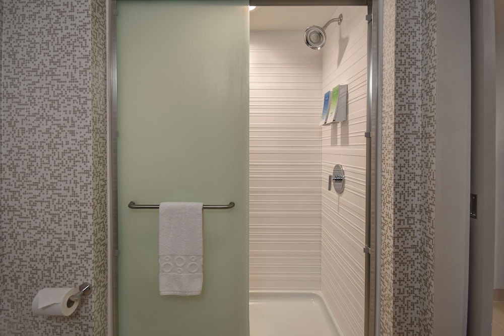Home2 Suites by Hilton Eau Claire South 13/56