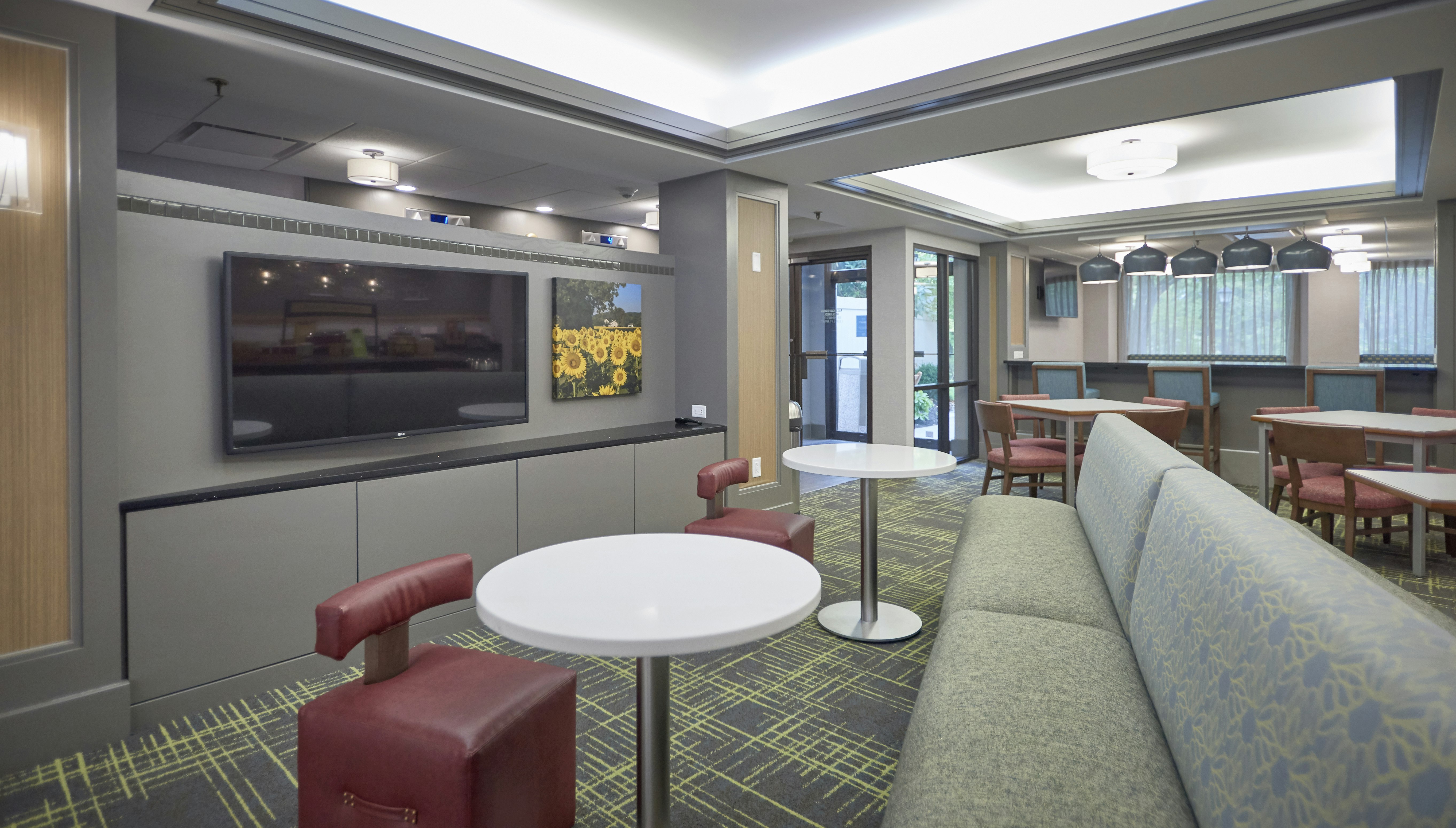 Hampton Inn Harrisburg West 12/26