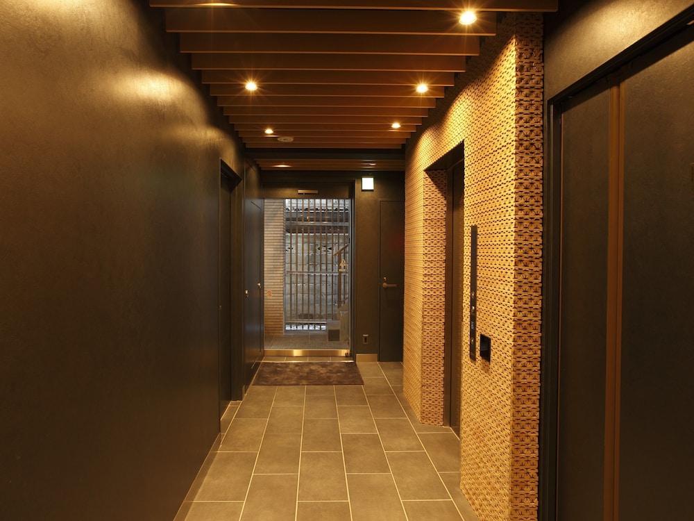Amanek Ginza East 41/57