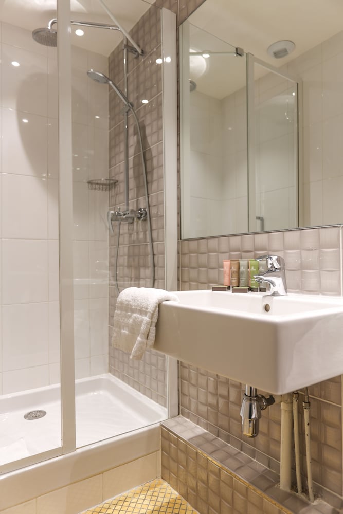 Avalon Appart Hotel Paris Gare Du Nord 31/64