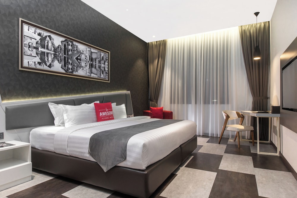 Deluxe Room.