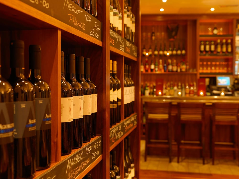 Pembroke Kilkenny Hotel 37/42