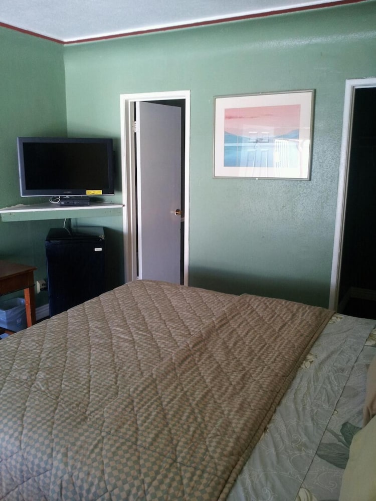 Travel Eagle Inn 22/55
