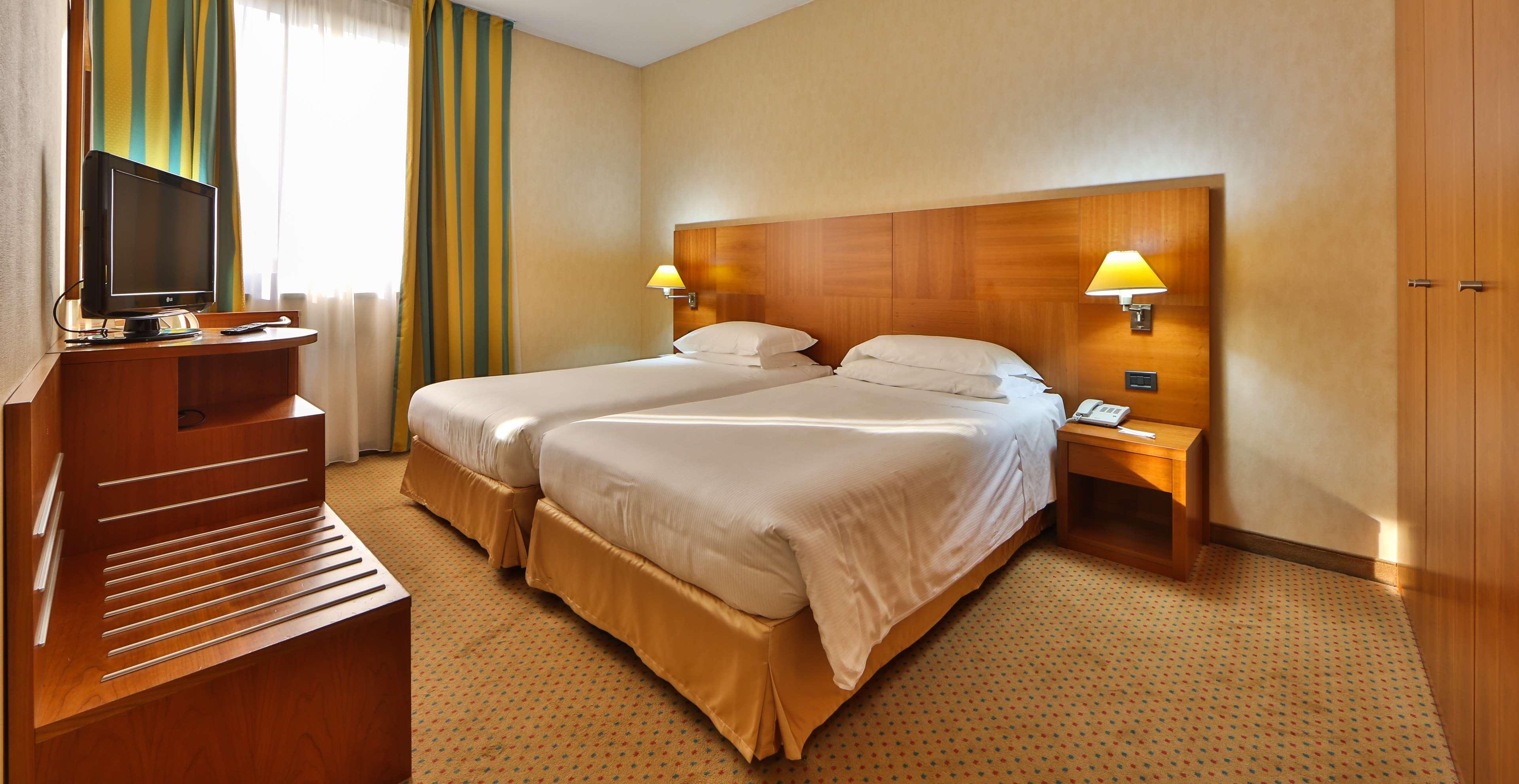 STANDARD, TWIN BEDS
