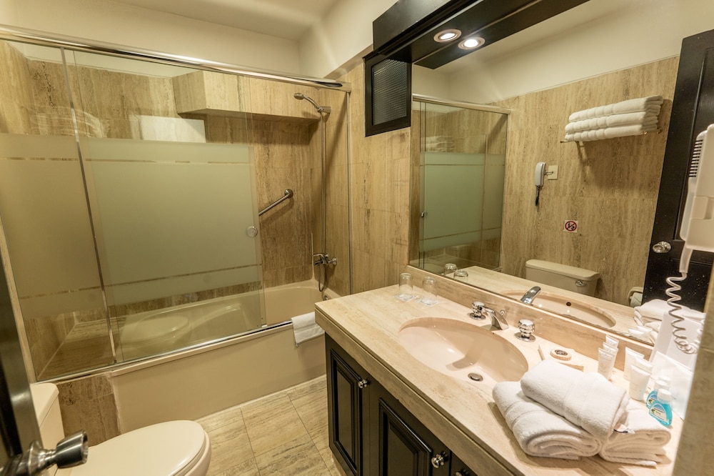HOTEL JOSE ANTONIO 47/50