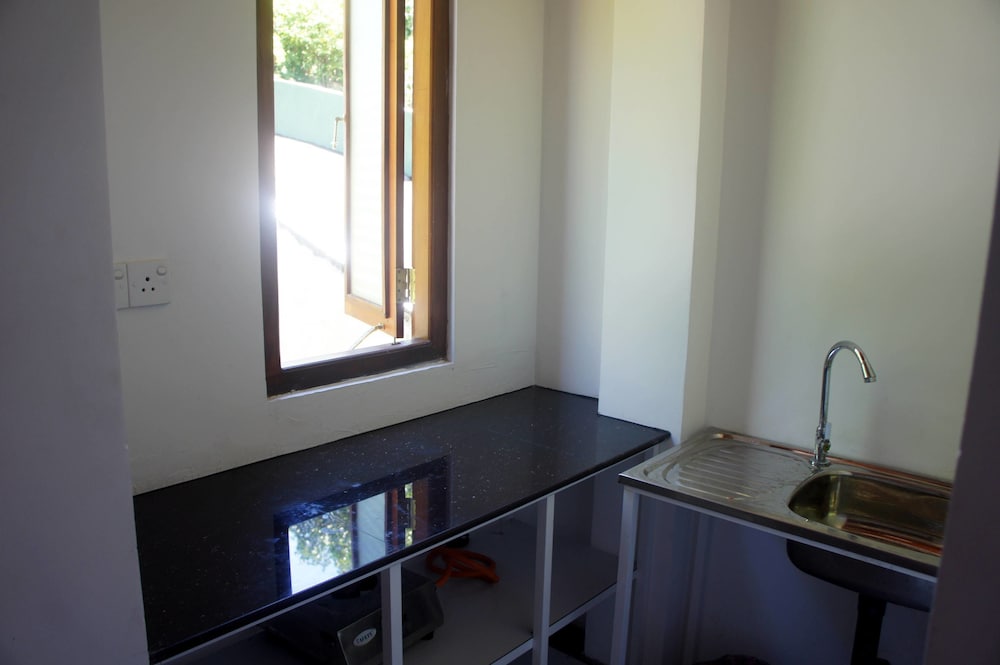 Sams Guest House 35/36