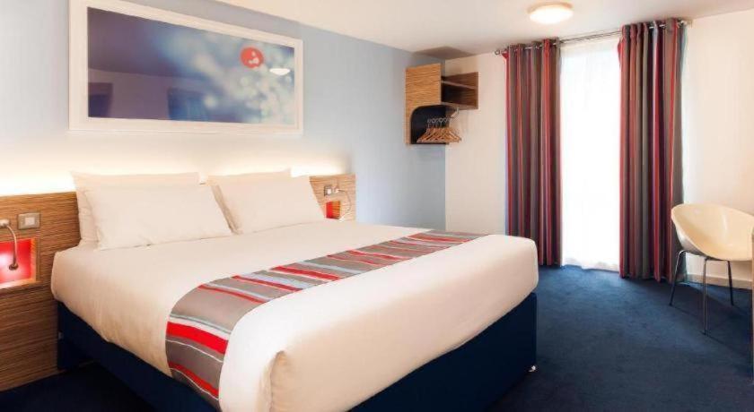 Travelodge Kidderminster 10/26