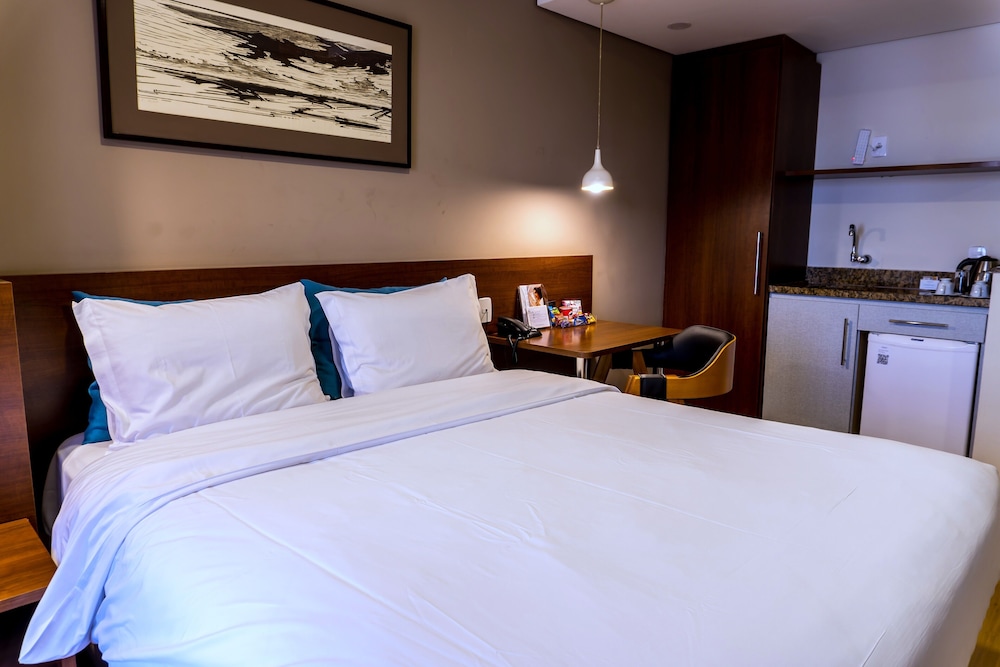 Mercure Curitiba Golden Hotel 30/79
