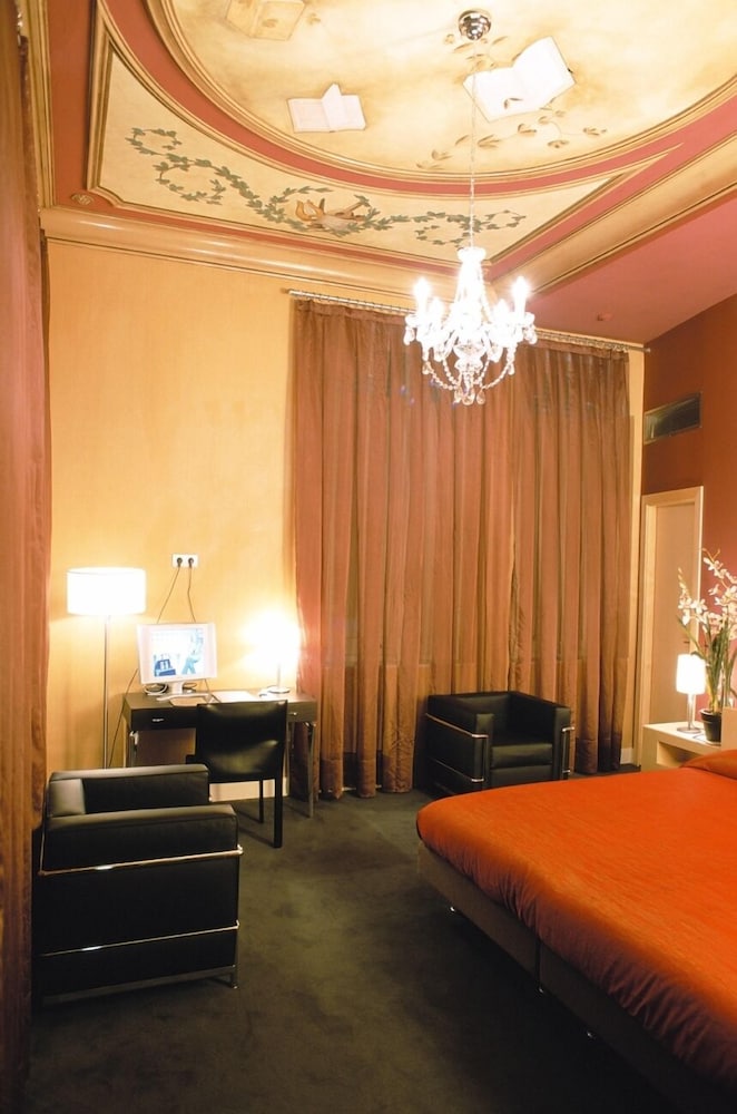Hotel Domus Selecta Sant Roc 18/42