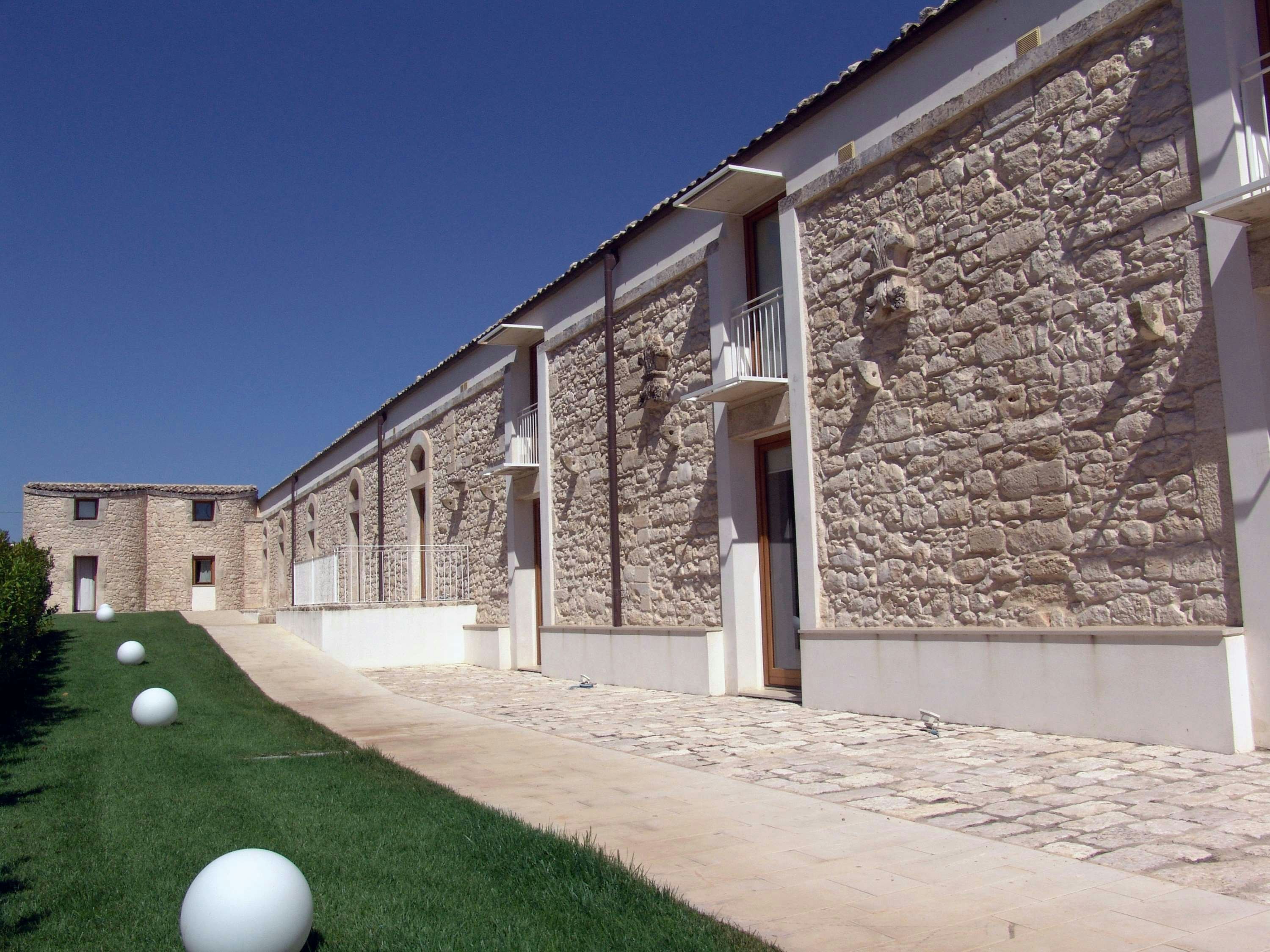 Villa Carlotta 48/53
