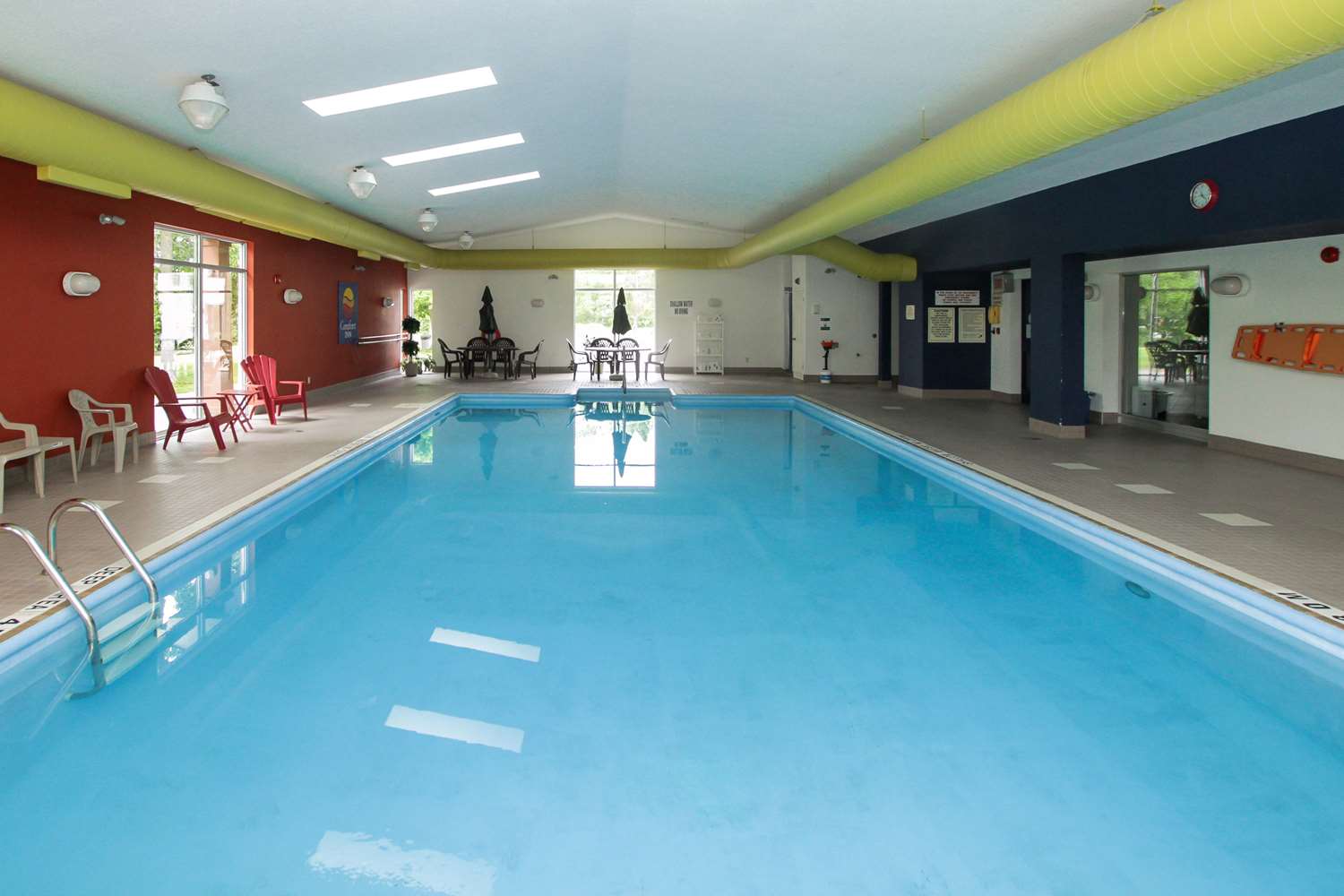 Comfort Inn Cornwall, ON 27/41