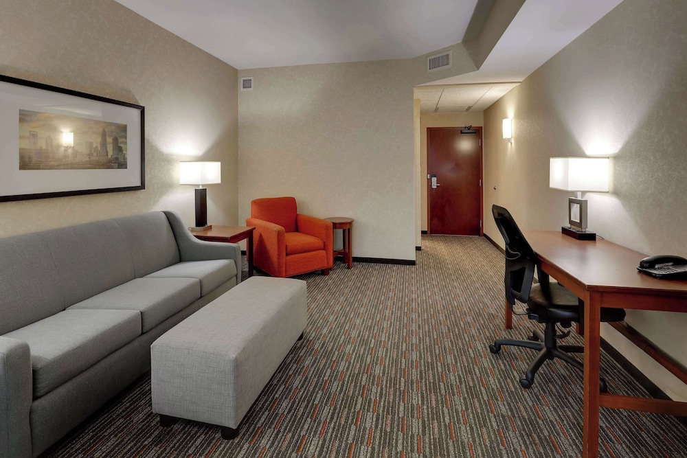 Drury Inn Suites Charlotte Arrowood 33/50