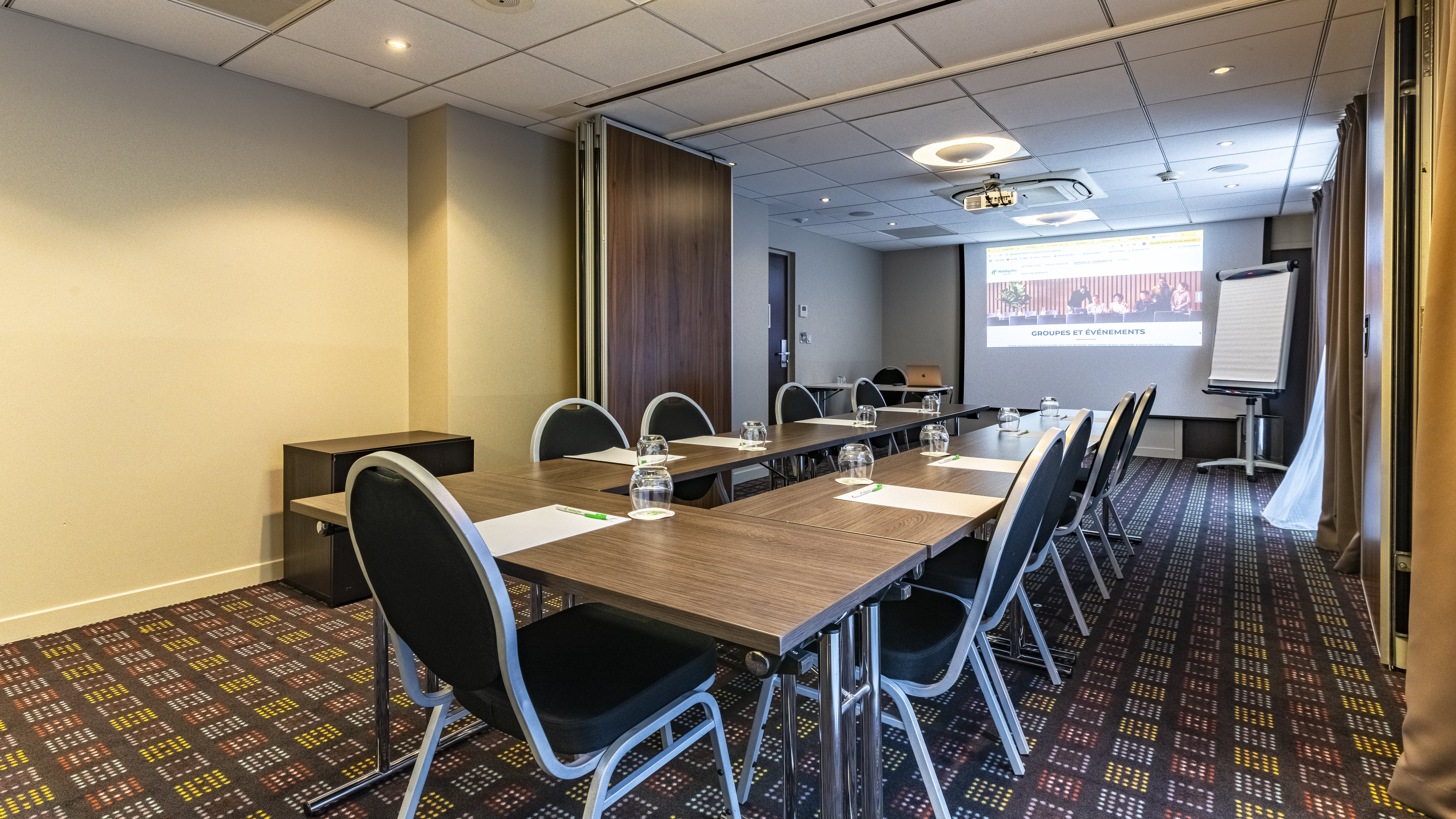 Holiday Inn Dijon 58/75
