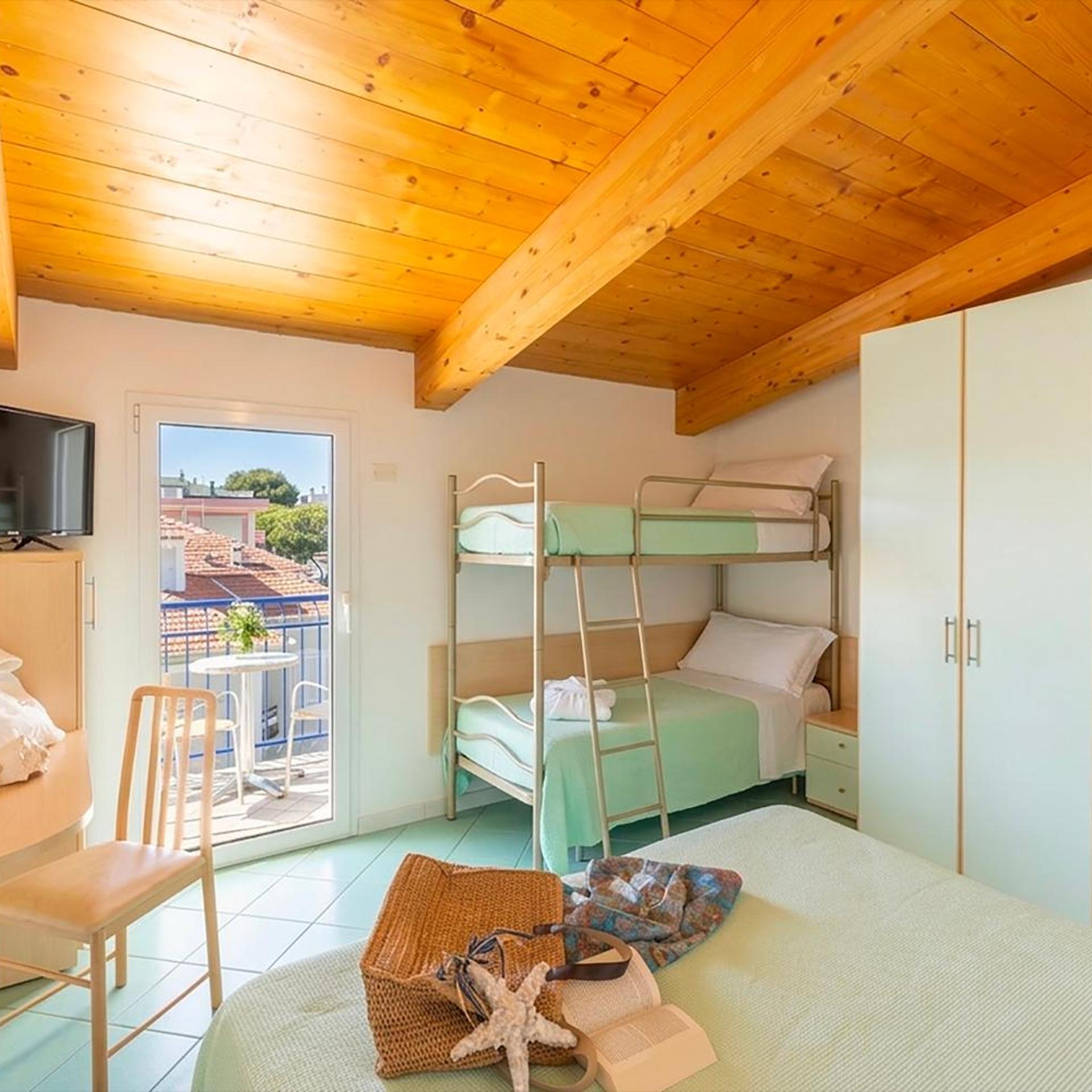 Hotel Caprice 32/50