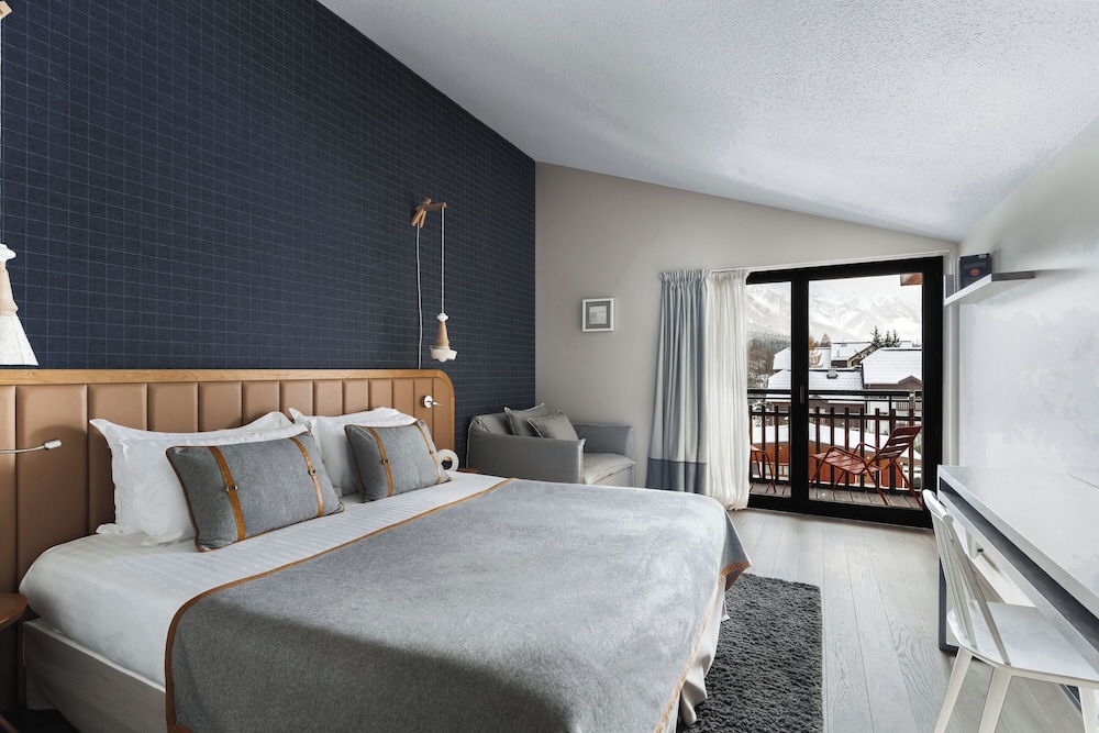 Heliopic Hotel Spa 23/72