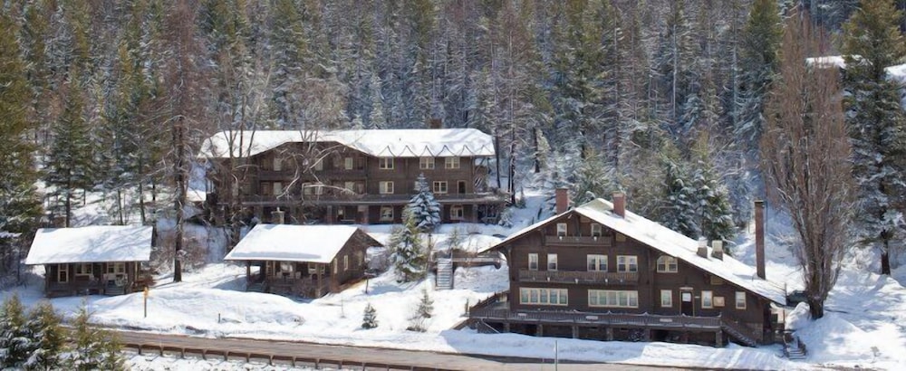 Belton Chalet 12/22