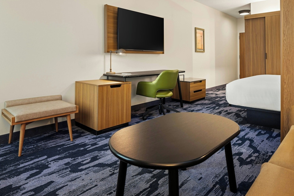 Fairfield Inn & Suites by Marriott Cedar Rapids North 41/52