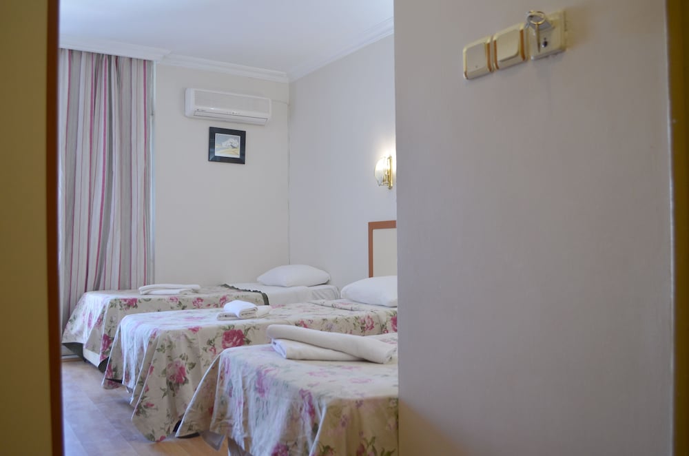 Grand Milano Hotel 14/48