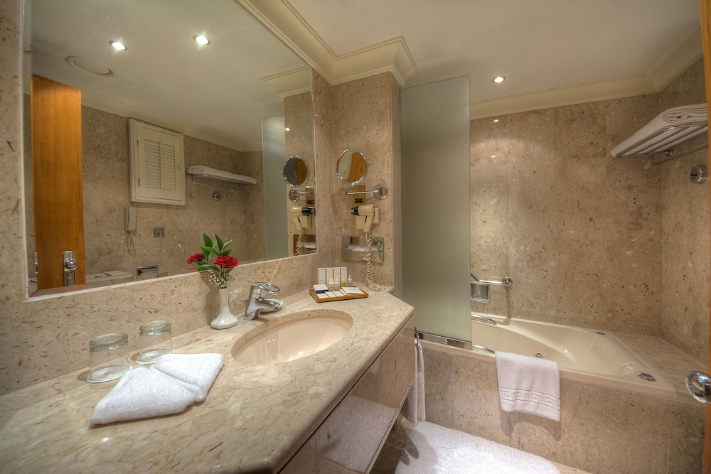 Dubai Marine Beach Resort And Spa 30/79