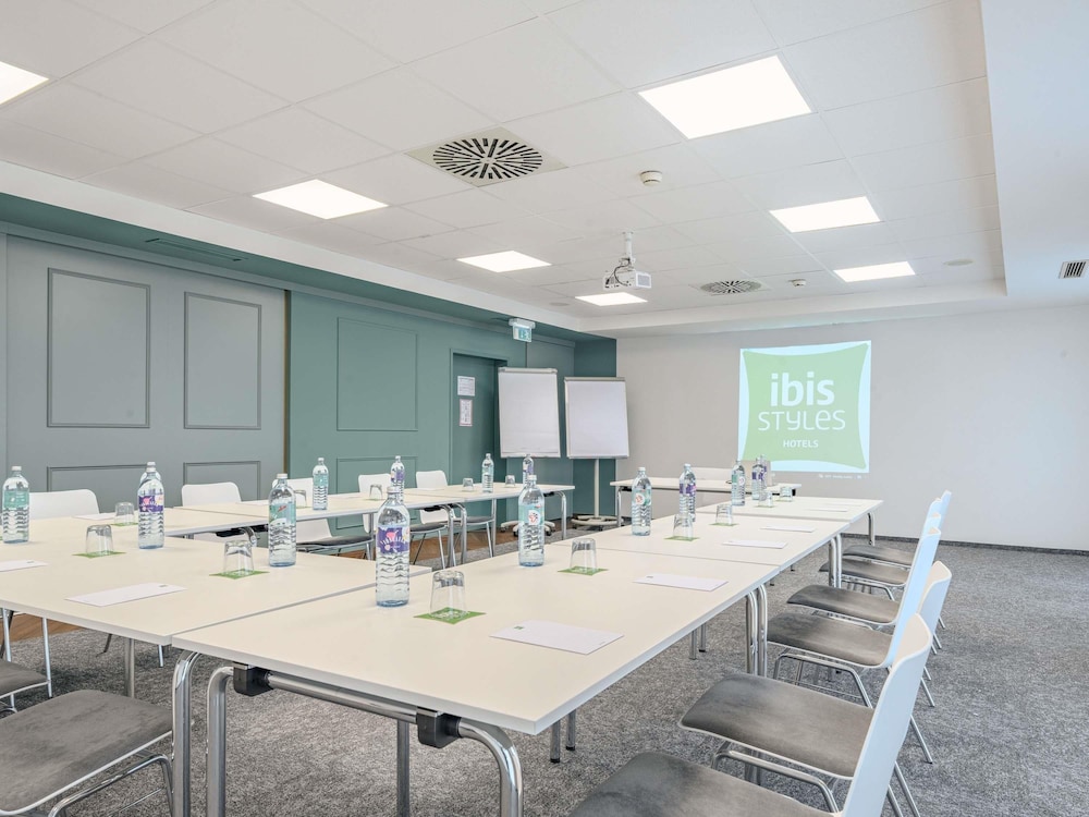 ibis Styles Graz Messe 36/49