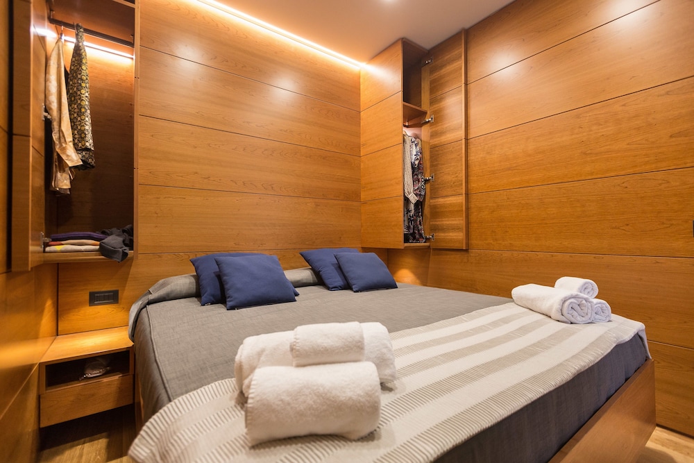 Amazing Piazza Venezia Suites 14/50