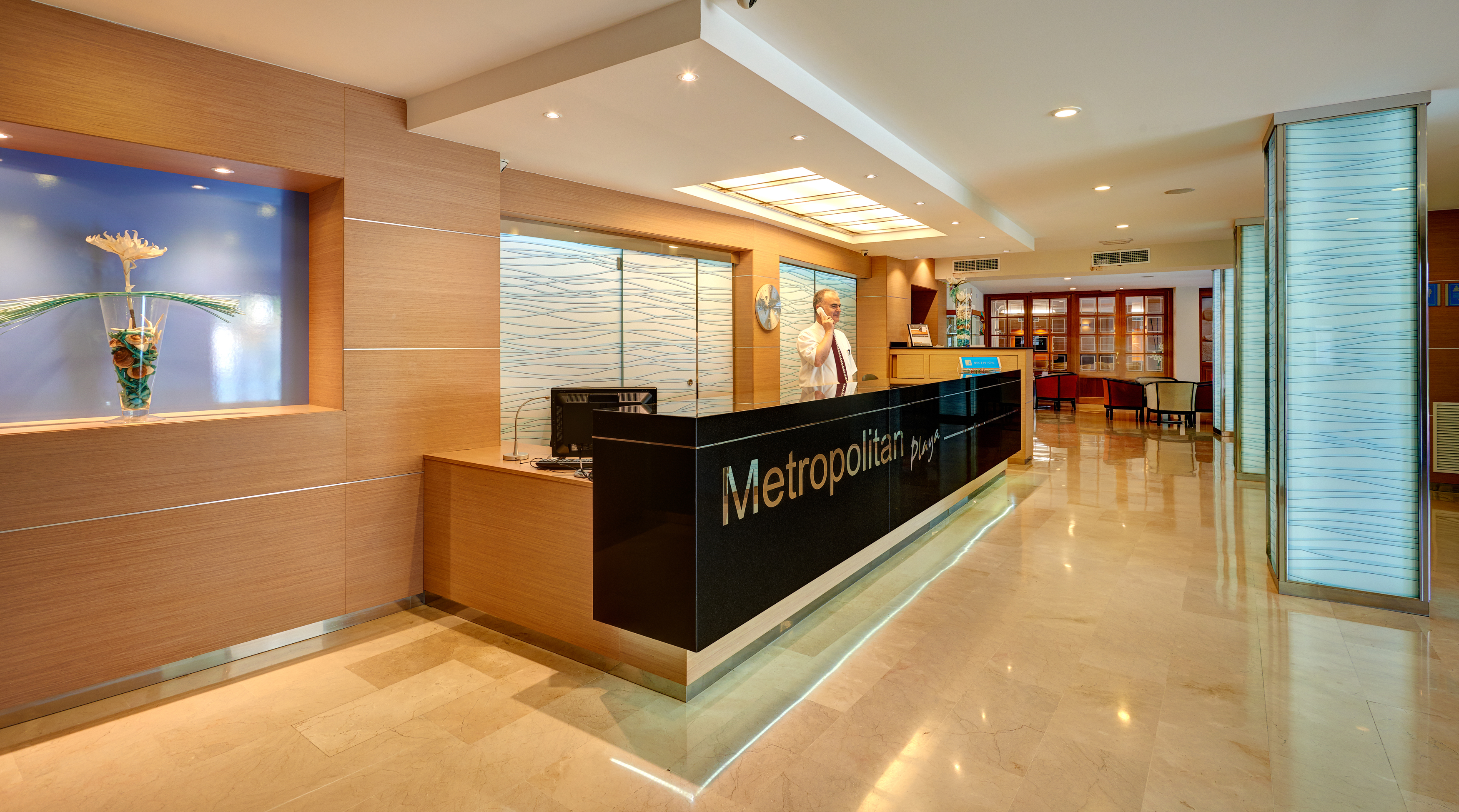 Metropolitan Playa 12/65
