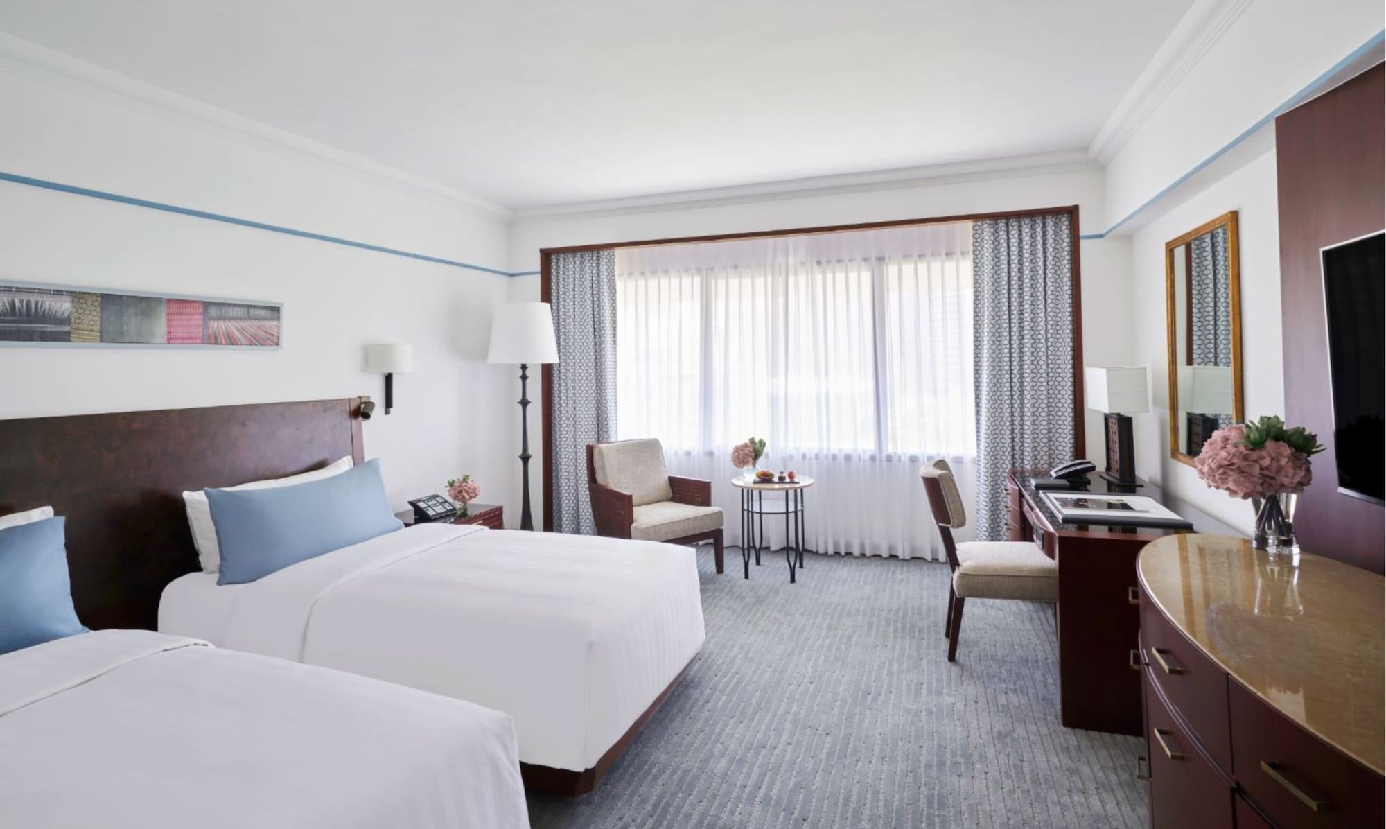 DELUXE, TWIN BEDS
