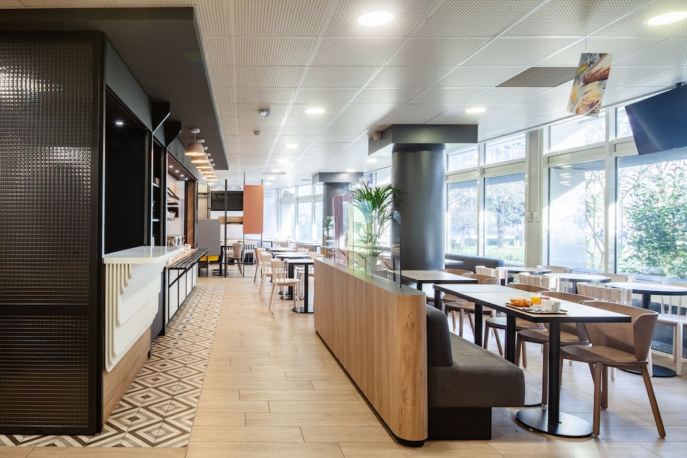 B&B HOTEL Paris Malakoff Parc des Expositions 42/57