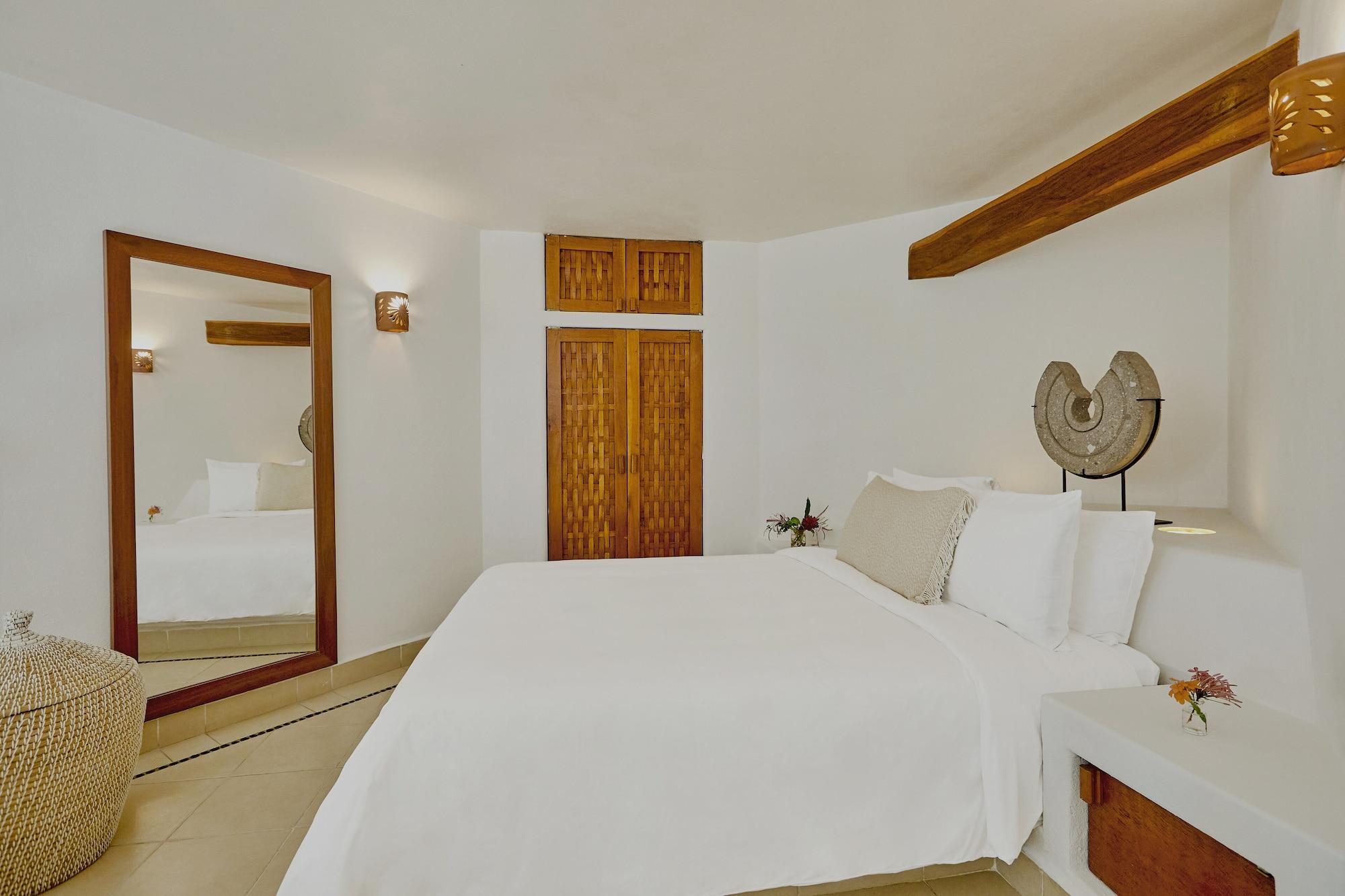 LA VILLA LUZ 16/50