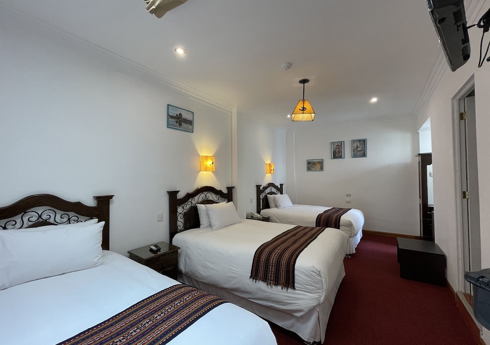 Hotel Rojas 5/68