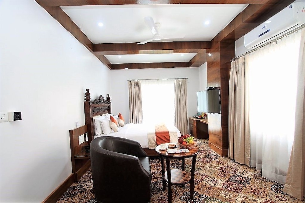 Hotel Loksagar 23/30