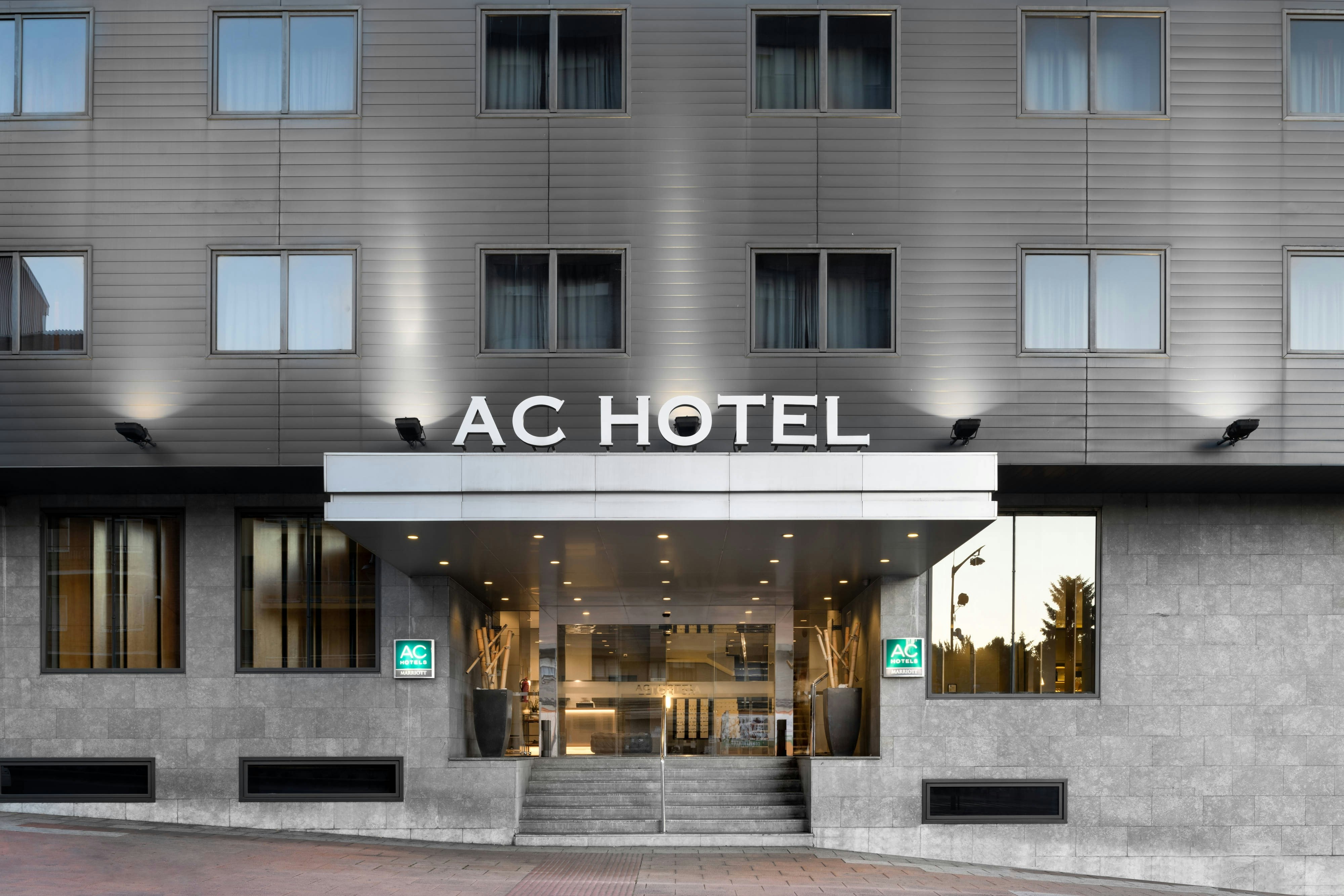 Ac Hotel Ponferrada 1/16
