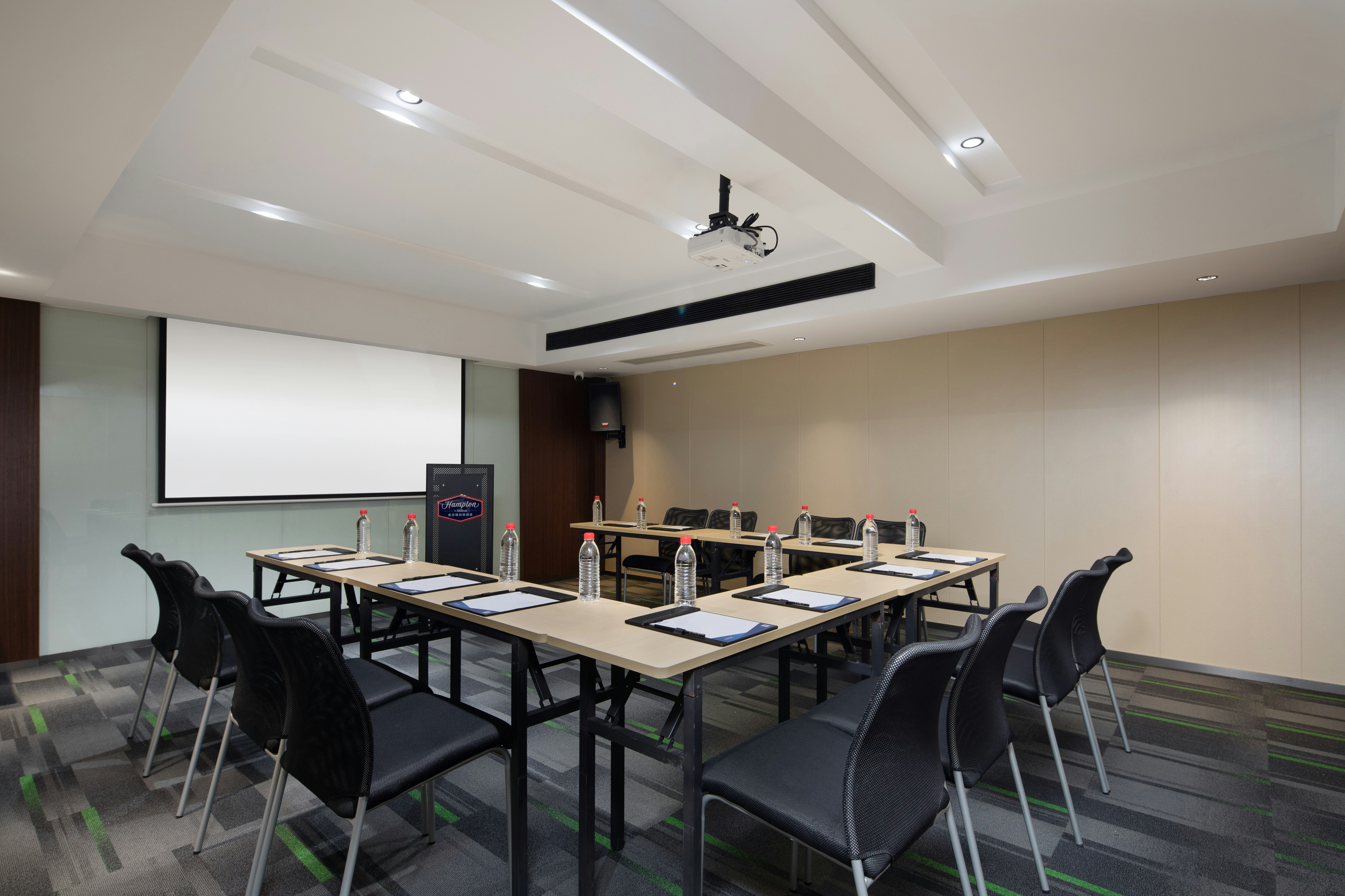 Hampton by Hilton Haikou East Railway Station 32/40
