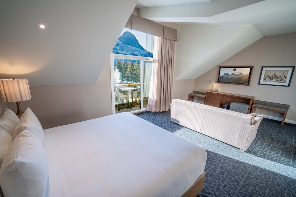 The Malcolm Hotel Canmore 10/46