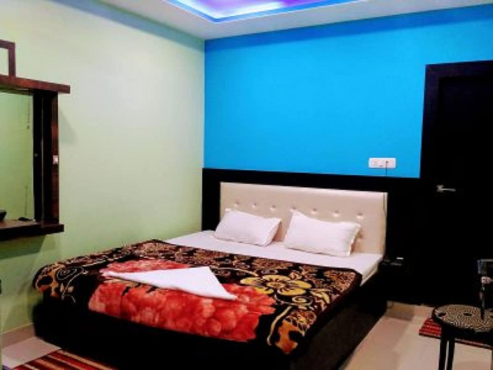 Hotel Utsav Residency 14/37