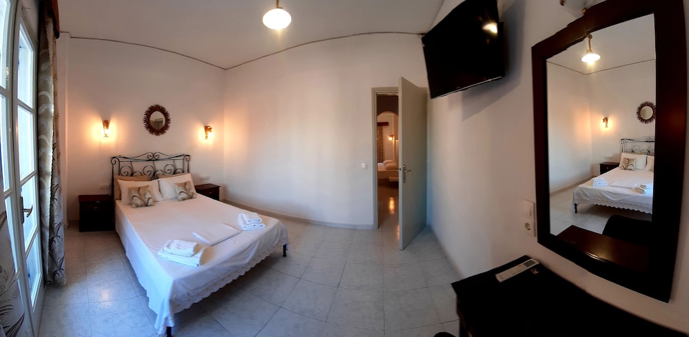 Atalos Suites 17/50