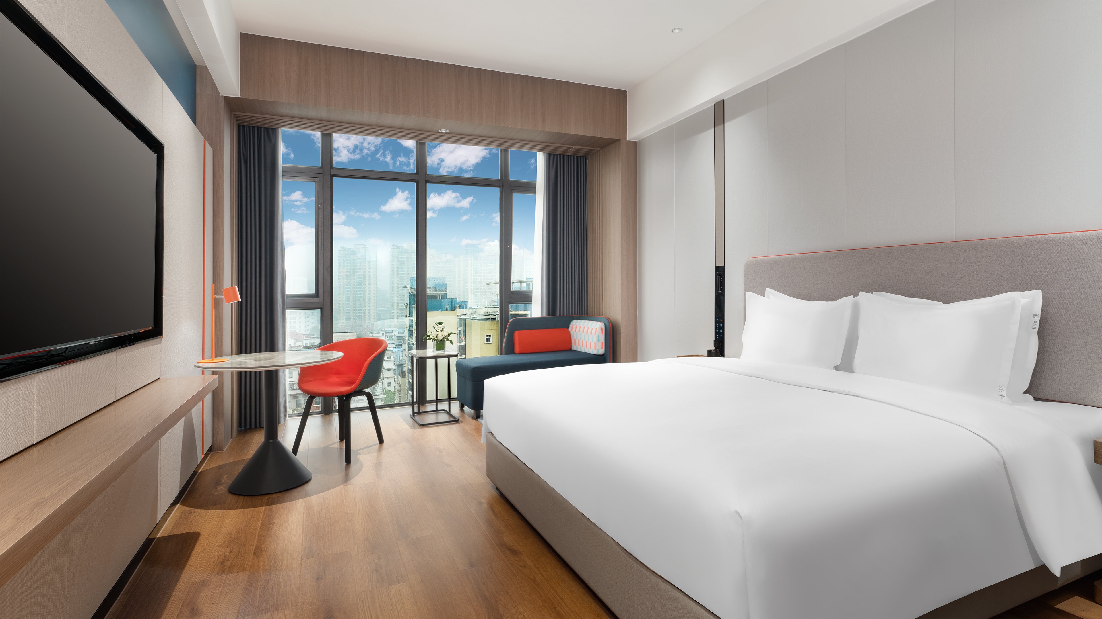 Standard, King Bed, Extra Floor Space, High Floor Space