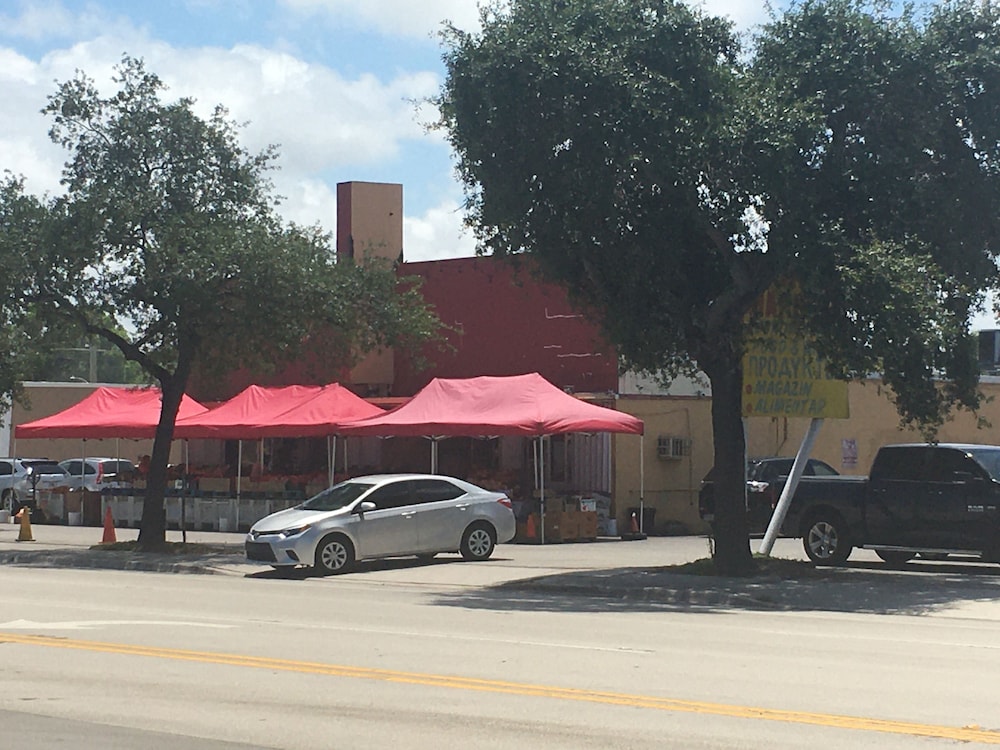 Richard s Pet Friendly Motel 28/41